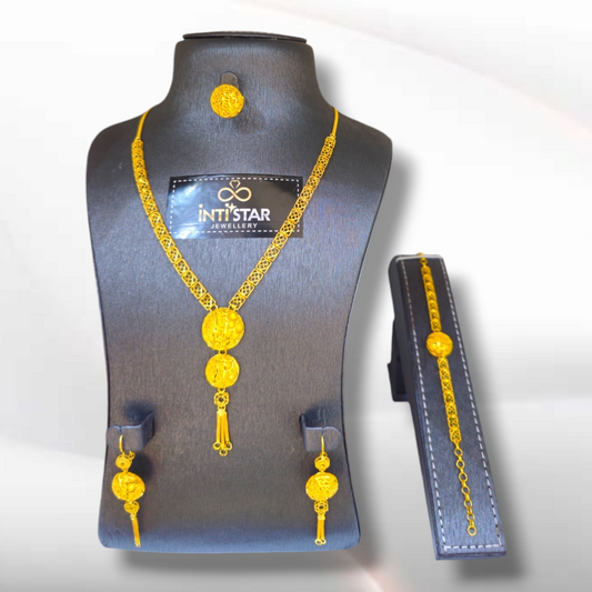 030 - Gold Jewellery Set