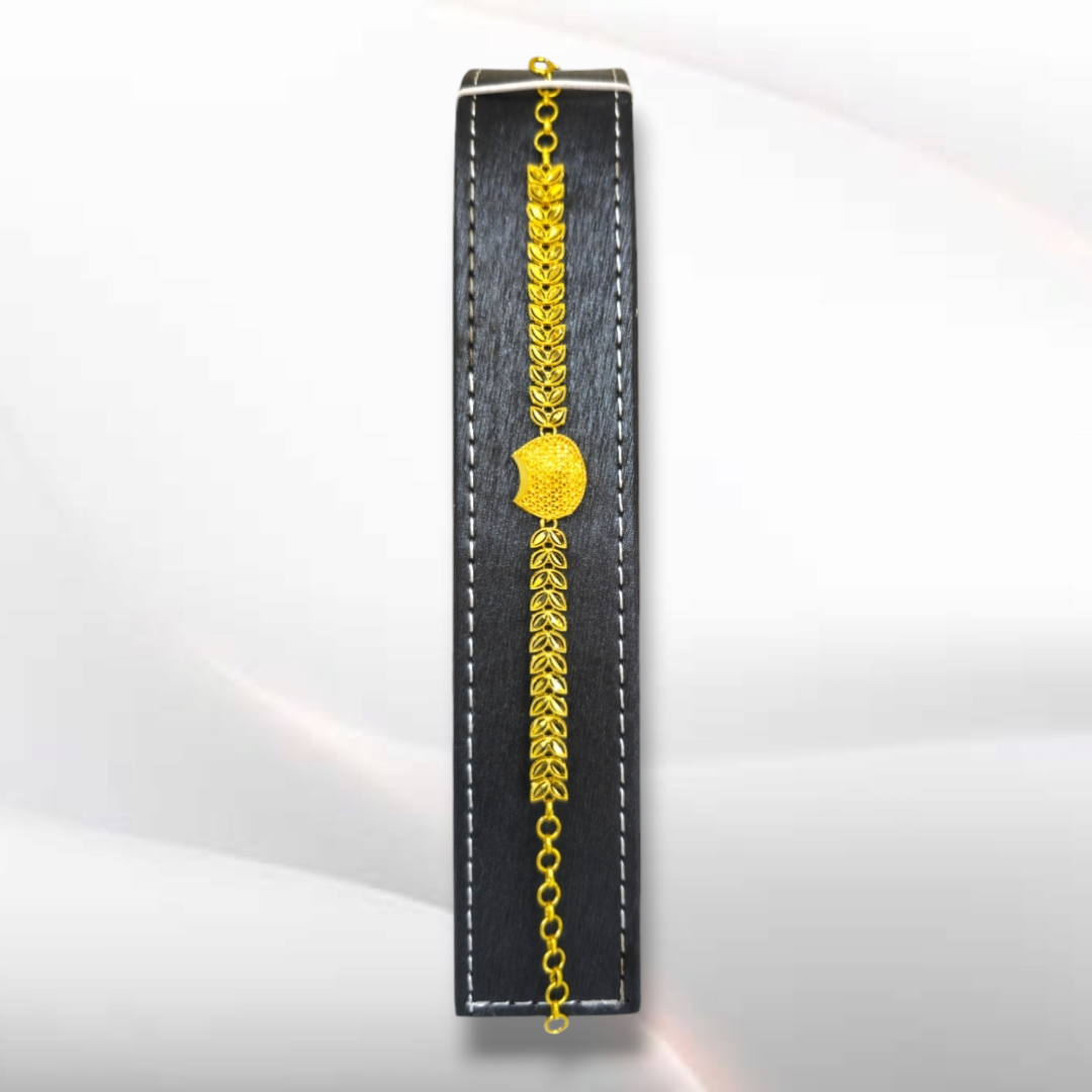 031 - Gold Jewellery Set