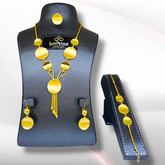 049 - Gold Jewellery Set