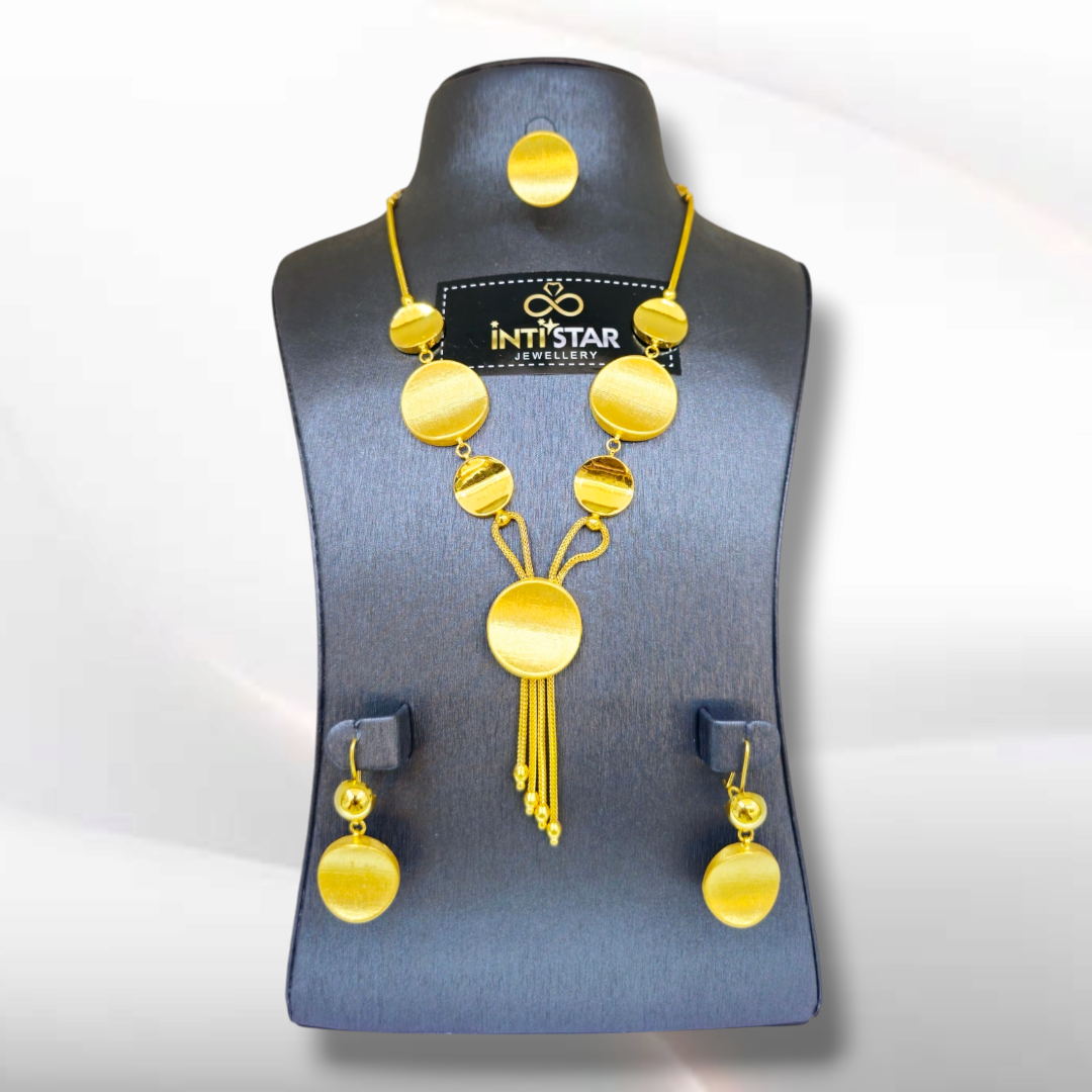 049 - Gold Jewellery Set