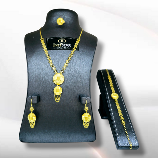 064 - Gold Jewellery Set