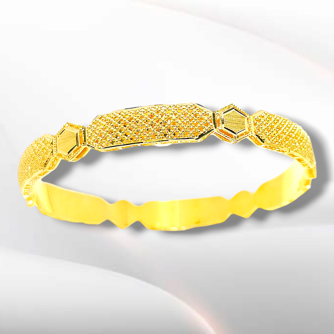 224 - Gold Bangle