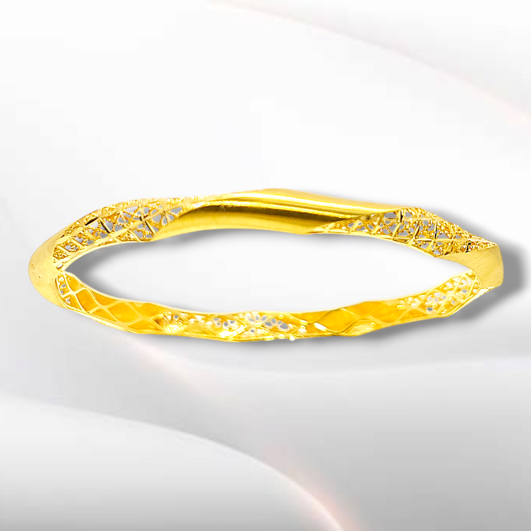 241 - Gold Bangle